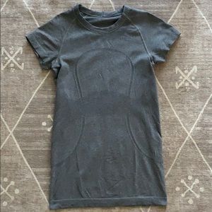 Swiftly Tech Short Sleeve